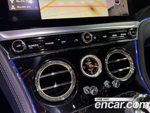 Bentley Continental GT 3세대 4.0 GTS, 2023 11