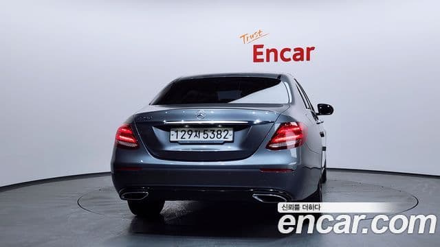 Mercedes-Benz E-класс W213 Avantgarde, 2020 4