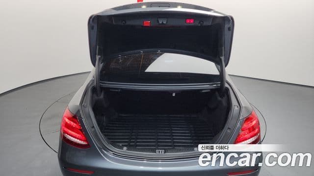 Mercedes-Benz E-класс W213 Avantgarde, 2020 20