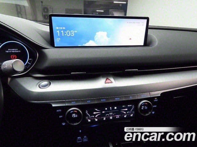 Genesis electrified G80 (RG3) e-AWD, 2022 8