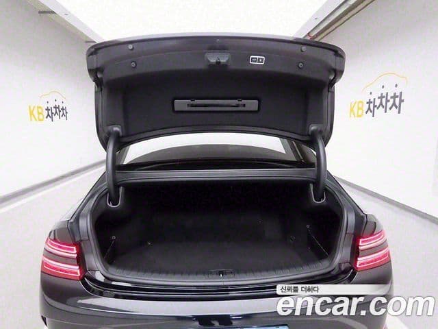 Genesis electrified G80 (RG3) e-AWD, 2022 13