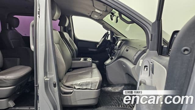 Hyundai The / новый New Grand Starex Modern, 2019 11