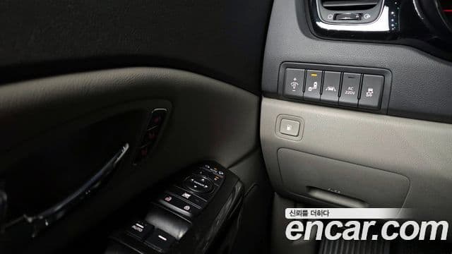 Kia All New Carnival President, 2016 17