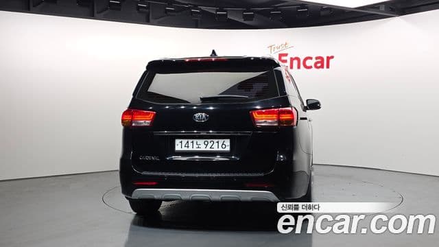 Kia All New Carnival Prestige, 2017 4