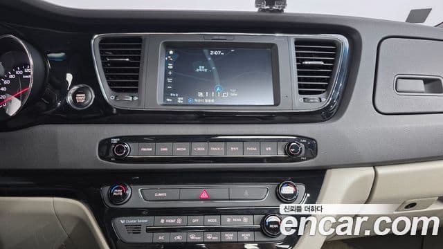 Kia All New Carnival Prestige, 2017 15