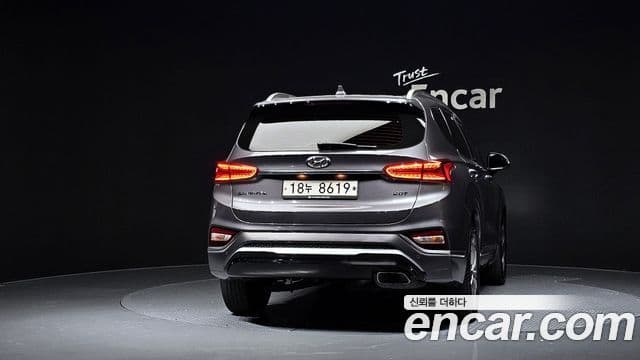 Hyundai Santa Fe TM Inspiration, 2019 4
