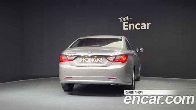 Hyundai YF Sonata Prime, 2011 4