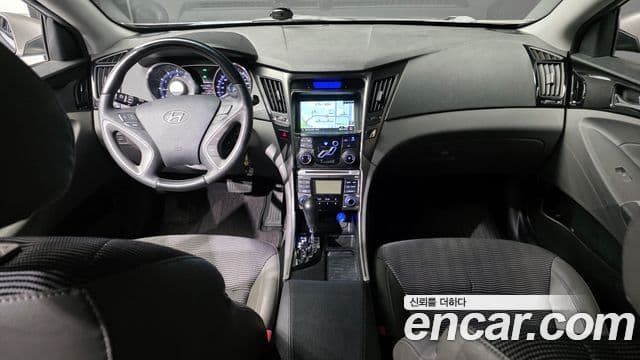 Hyundai YF Sonata Prime, 2011 7