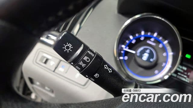 Hyundai YF Sonata Prime, 2011 16