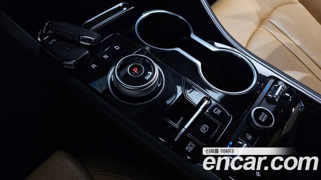 Kia K5 гибрид 3세대 Prestige, 2023 9