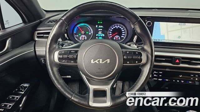 Kia K5 гибрид 3세대 Prestige, 2023 13