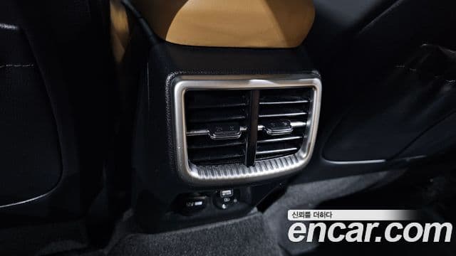 Kia K5 гибрид 3세대 Prestige, 2023 19