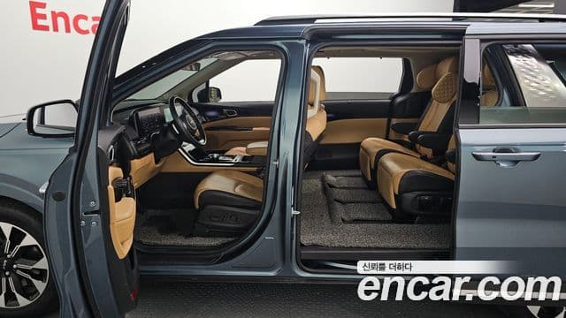 Kia Carnival 4세대 Signature, 2023 10