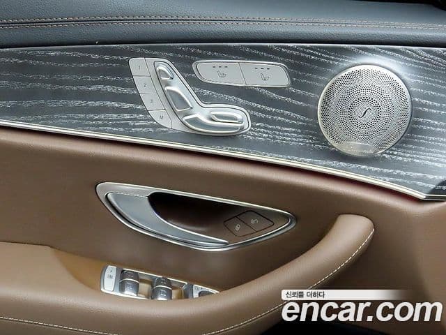 Mercedes-Benz E-класс W213 Avantgarde, 2022 11