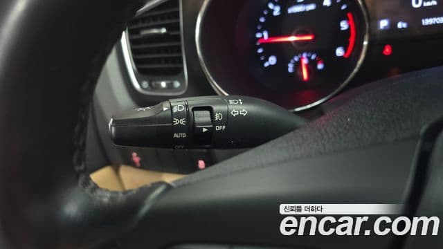 Kia The / новый New Carnival Luxury, 2020 17