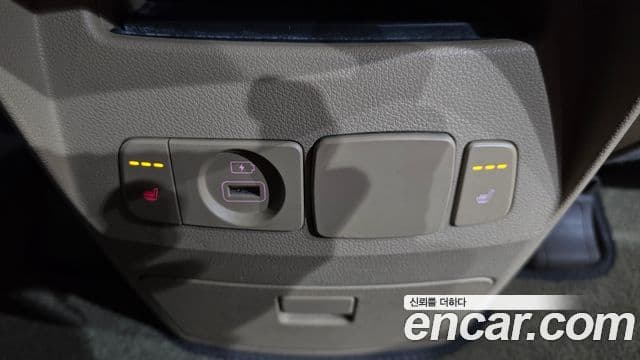 Kia The / новый New Carnival Luxury, 2020 19