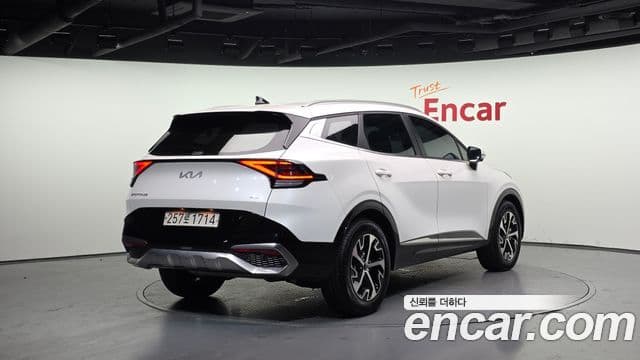 Kia Sportage 5세대 гибрид Signature 2WD, 2024 2