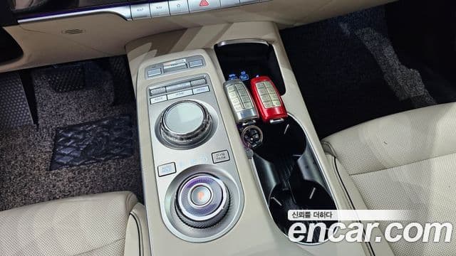 Genesis GV70, 2022 9