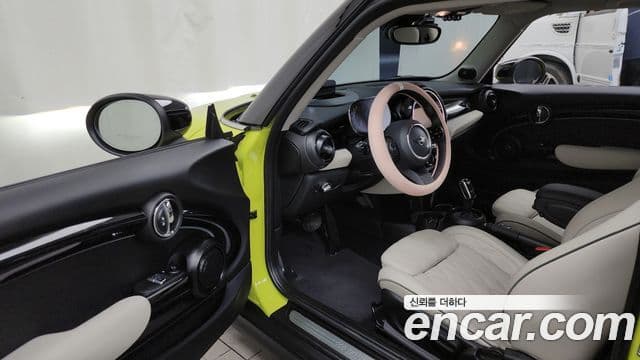 Mini Cooper S 3세대, 2023 10