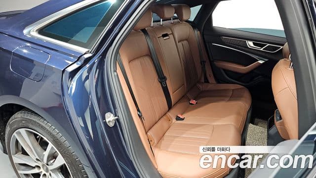 Audi A6 (C8) Premium, 2023 12