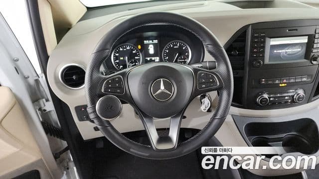 Mercedes-Benz V-класс W447, 2020 13