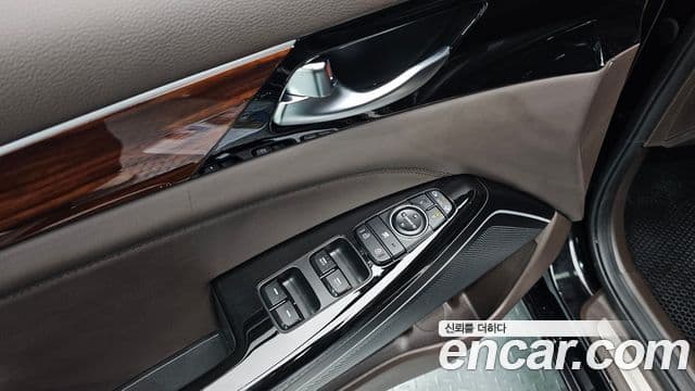 Kia All New K7 Prestige, 2016 18