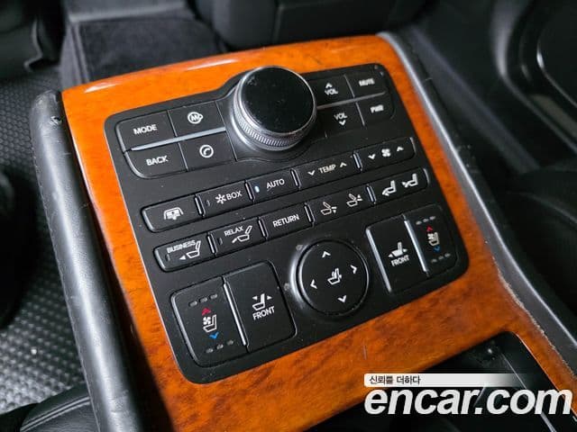 Hyundai Equus(новый кузов / новое поколение) Prestige, 2010 11