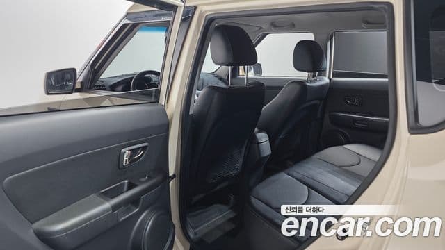 Kia Soul Safety, 2011 18