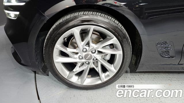 Genesis The / новый New G70, 2022 все фото