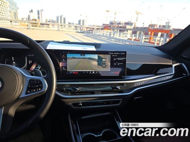 BMW X7 (G07) xDrive 40i M Sport 6인승, 2024 9