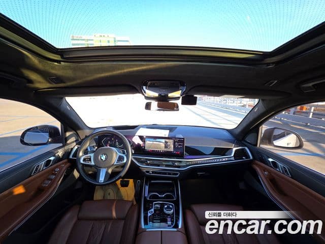 BMW X7 (G07) xDrive 40i M Sport 6인승, 2024 10