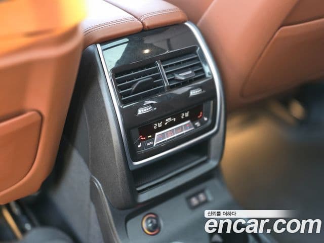 BMW X7 (G07) xDrive 40i M Sport 6인승, 2024 16
