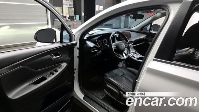 Hyundai The / новый New Santa Fe Exclusive, 2023 10