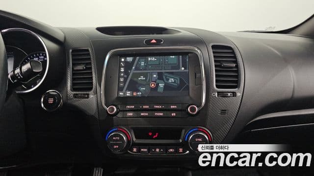 Kia The / новый New K3 Style, 2017 14