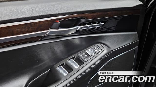 Genesis EQ900 Luxury, 2016 18