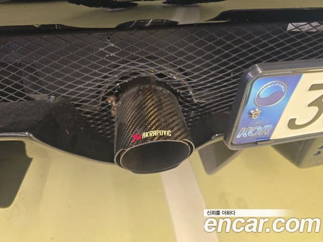 Ferrari 488 스파이더, 2017 9