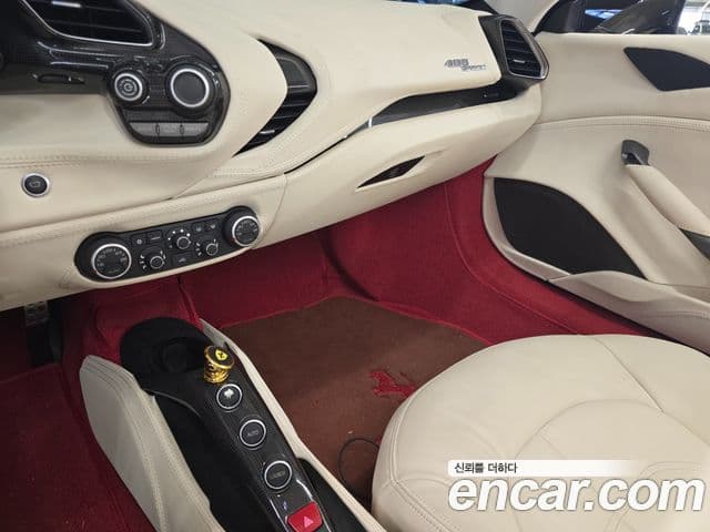 Ferrari 488 스파이더, 2017 12