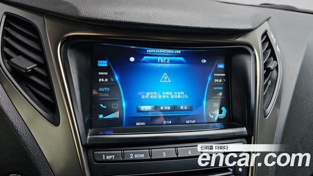Hyundai Grandeur HG Premium, 2014 16