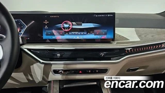 BMW X7 (G07) xDrive 40i Design Pure Excellence 6인승, 2024 15