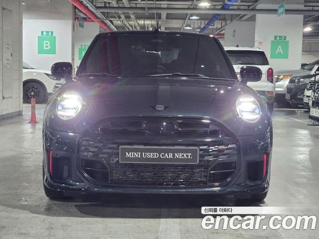 Mini Cooper S кабриолет 4세대 JCW, 2025 3