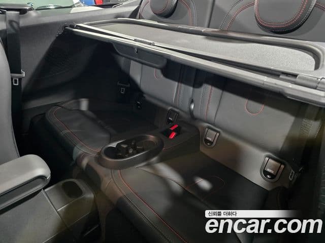 Mini Cooper S кабриолет 4세대 JCW, 2025 10