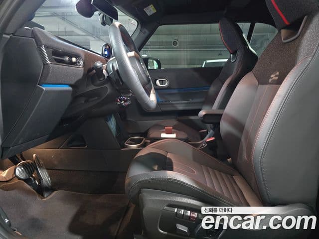 Mini Cooper S кабриолет 4세대 JCW, 2025 11