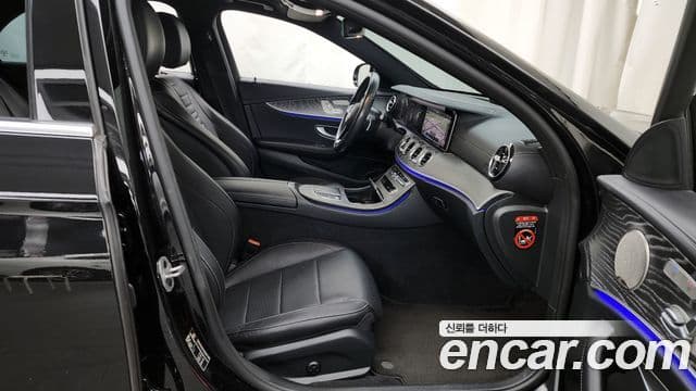 Mercedes-Benz E-класс W213 Avantgarde, 2022 11