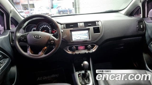 Kia All New Pride Luxury, 2013 7