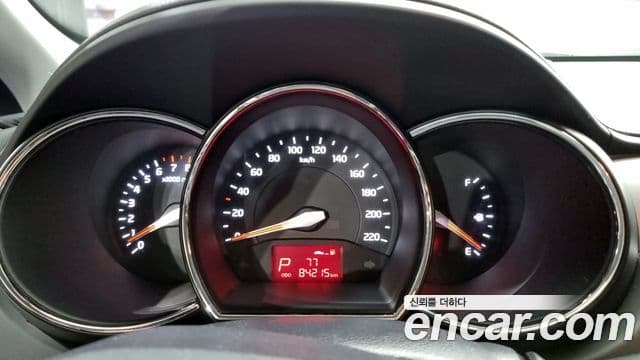 Kia All New Pride Luxury, 2013 8