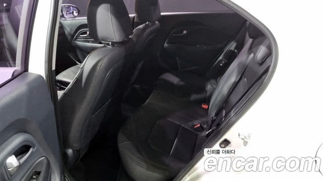 Kia All New Pride Luxury, 2013 11