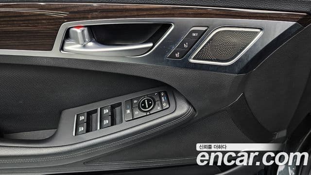 Genesis G80 Premium Luxury, 2019 18