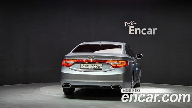 Hyundai Grandeur HG Modern, 2015 4