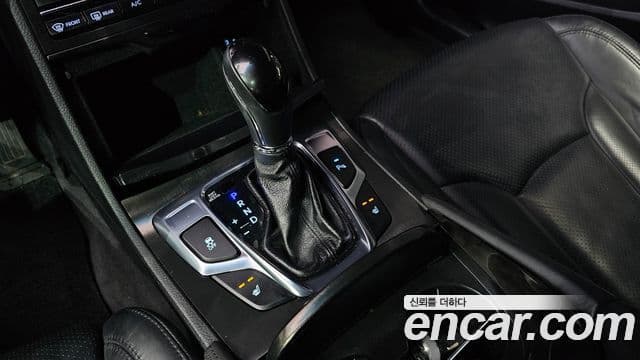 Hyundai Grandeur HG Modern, 2015 9