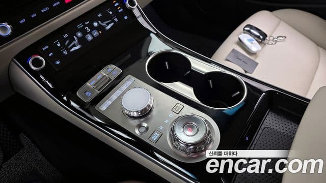 Genesis GV70, 2025 9